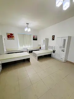 Exicutive bachelor bed space available in near BUR dubai loohta building