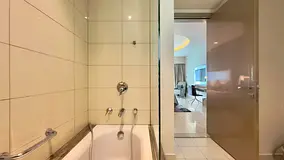 Bright &amp; Spacious 2BR in Paramount Business Bay