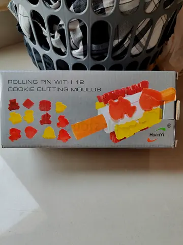 Brand new cookie cutter Aed 10