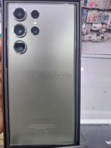 Samsung Galaxy S22 Ultra - Like New Condition