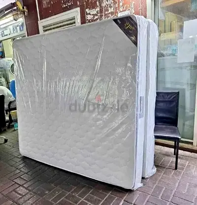 Brand New Queen 160x200 Top Memory foam Pocket Spring Mattress Available