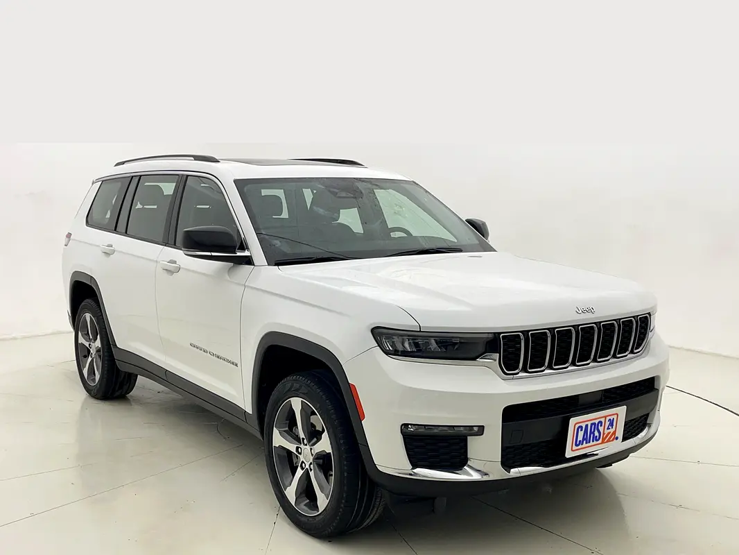Jeep Grand Cherokee 2023 — photo 1 of 13