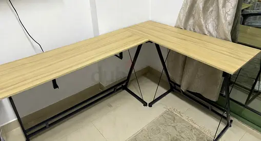 Sturdy Corner Desk with Modern Finish and two gaming chairs (switch brand)