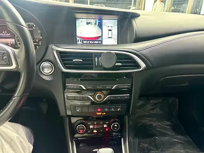 2019 Infiniti Q30 — миниатюра 11