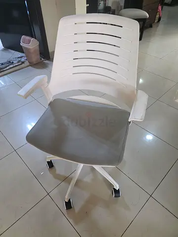 Comfy Office Chair with Adjustable Height