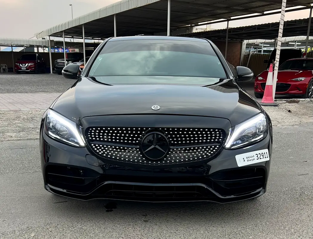 Mercedes-Benz C-Class 2018 — photo 1 of 20