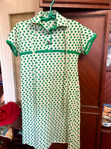 Polka dot dress size M