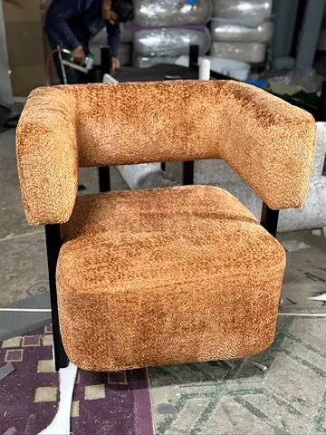 Cozy Vintage-Look Accent Chair