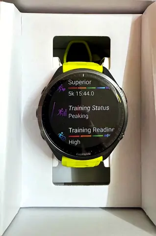 Garmin 965 with straps