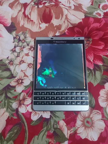 Blackberry passport silver edition