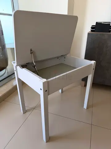 Kids play/study desk