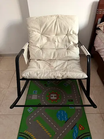 Comfortable White Folding Chair