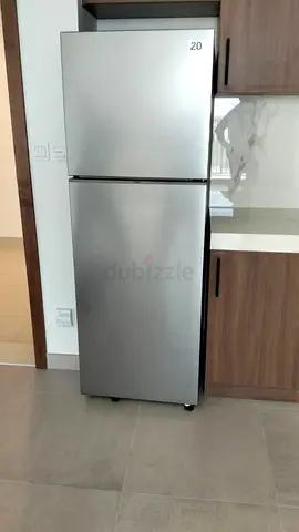 Samsung fridge freezer look same like new free delivery with warranty