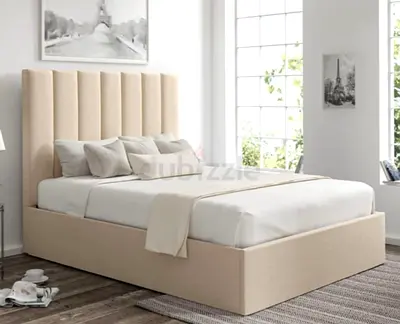 Luxurious Fabric Upholstered Queen size bed with storage