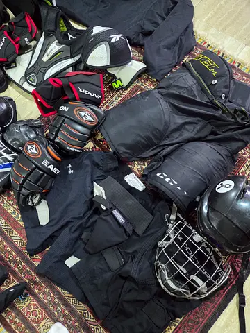 full ice hockey gear set
