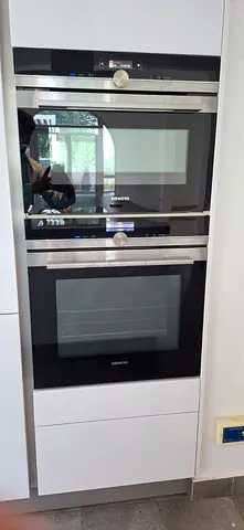 Siemens iQ700 built in oven and microwave like new condition good working