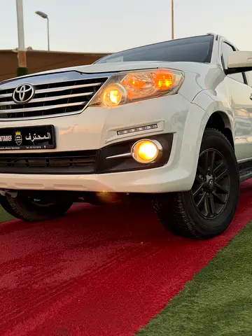 تويوتا فورشنر-2015-GXR-V6-4.0L-من المالك الأول-بحاله فنيه ممتازه-GCC-first owner-very good condition