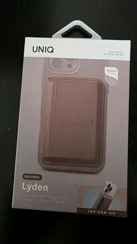 UNIQ | Better By Design https://uniqbetterbydesign.com Lyden DS RFID-Blocking Magnetic Wallet - Slee