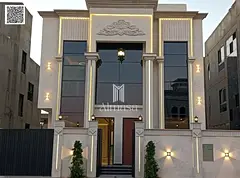 Freehold .Modern villa on a main street, no registration fees.