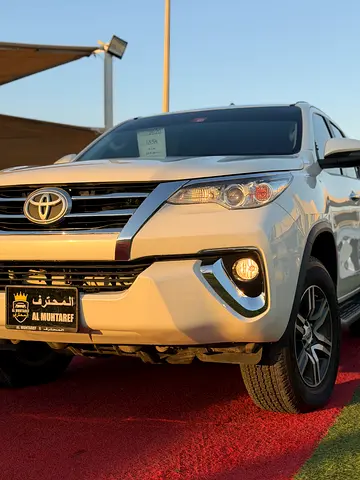 تويوتا فورشنر-2020-V6-4.0L-GXR-بحاله فنيه ممتازه وبحاله الوكاله-متاح اكثر من سياره-متاح تمويل بنكي