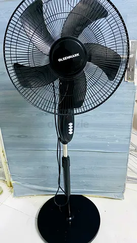Olsenmark Stand Fan in Great Condition