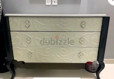 Modern Dressing table