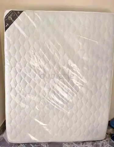 Top pillow spring matress available