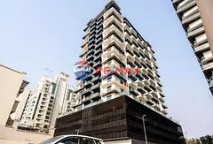 HIGH FLOOR || MODERN LAYOUT || READY TO MOVE
