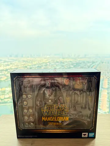 SHF Figuarts BANDAI Star Wars - The Mandalorian  Grogu BRAND NEW
