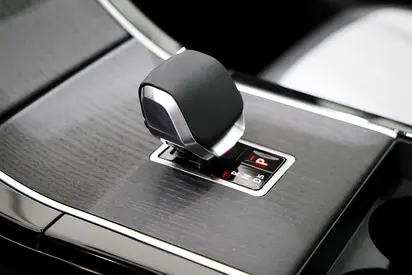 2024 LAND Rover RANGE ROVER EVOQUE — миниатюра 9