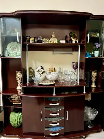 Beautiful Vintage TV Display with shelves for collectibles