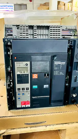 ACB High-Quality Electrical Equipment - Circuit Breaker