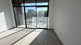 Semi detached// Corner// Rooftop Terrace// 4 Bedrooms villa / / for rent