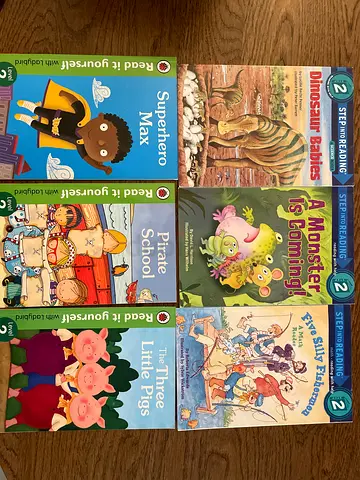 Collection of Childrens Beginner Reading Books - Level 2