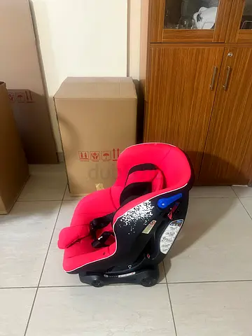 Stylish Toddler Car Seat in Pink
