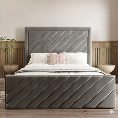 Stylish Grey Upholstered Queen Size Bed
