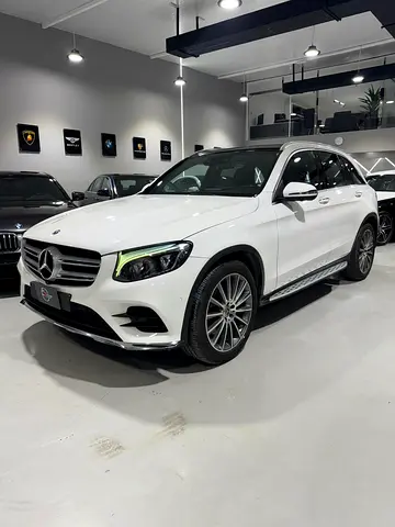 Mercedes-Benz GLC 250 4MATIC | 2018 | GCC | Full Option | Full service History | Monthly: 2,800 AED