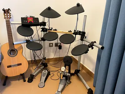 Electronic drum