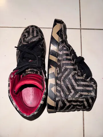 Gucci Black/Beige GG Supreme Canvas high top Sneakers 9.5
