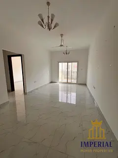 Two-bedroom apartment with 3 bathrooms and central air conditioning for rent. Second tenant.