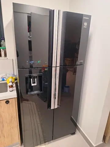 Hitachi black fridge 4 doors