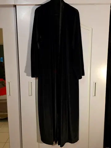 Elegant Black Abaya for Sale