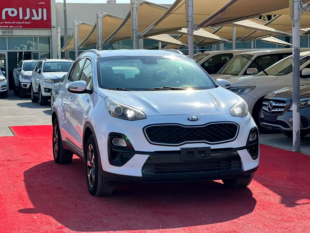 Kia Sportage 2020 — photo 1 of 18