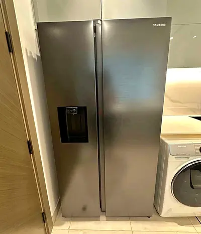 Samsung Latest Model Refrigerator with Auto water dispenser and ice maker