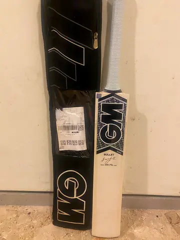English Willow Cricket Bat
