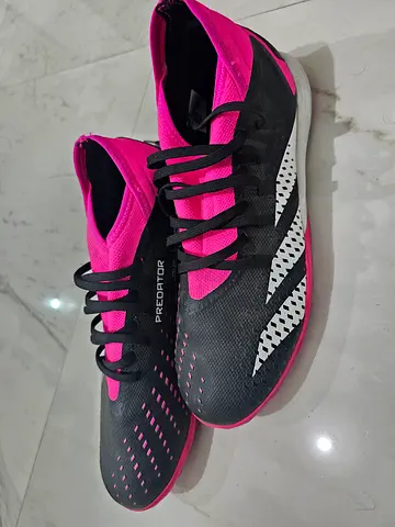 High-Performance Sports Shoes