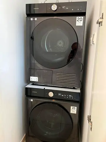 Samsung Washer and Dryer 11.5 kg saperet with AI for Sale