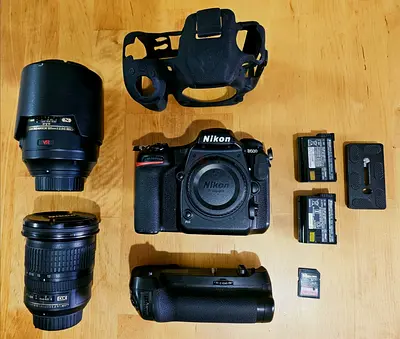 Nikon D500 with 10-24mm + 105mm nikkor (M)+ Grip