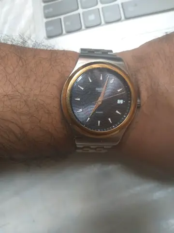 Stylish Mens Sport Watch with Gold Accent