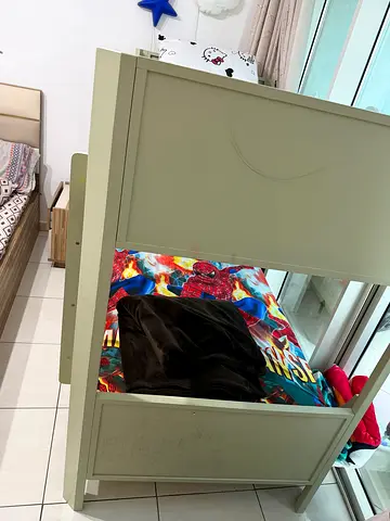 Kids bunker bed with mattress